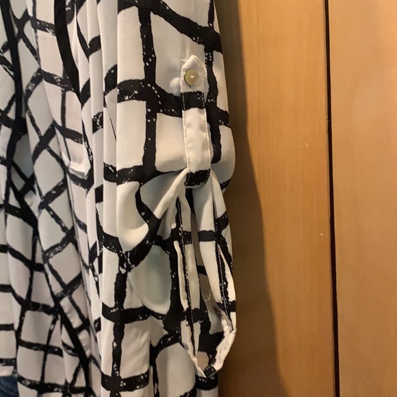 Black and white cardigan - Picture 3 of 5